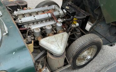 Jaguar-E-Type-Coupe-1967-Green-Black-118924-19