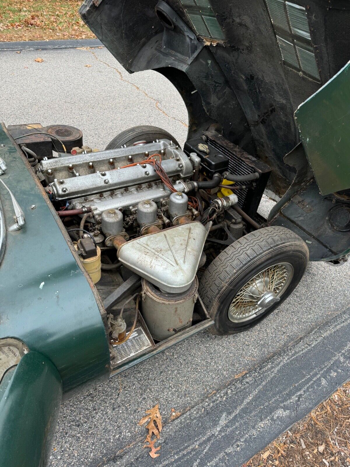 Jaguar-E-Type-Coupe-1967-Green-Black-118924-19