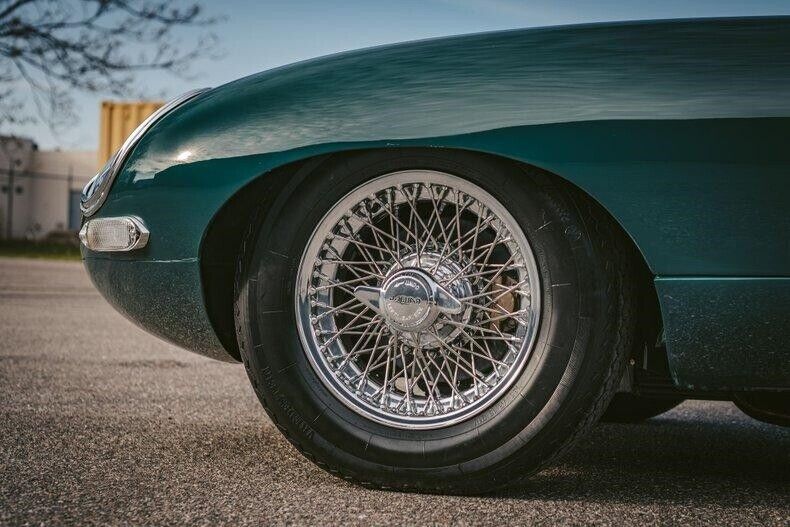 Jaguar-E-Type-Roadster-Cabriolet-1964-Green-Tan-101319-10