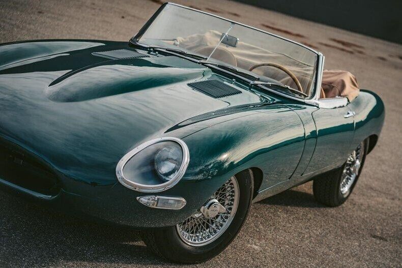 Jaguar-E-Type-Roadster-Cabriolet-1964-Green-Tan-101319-8