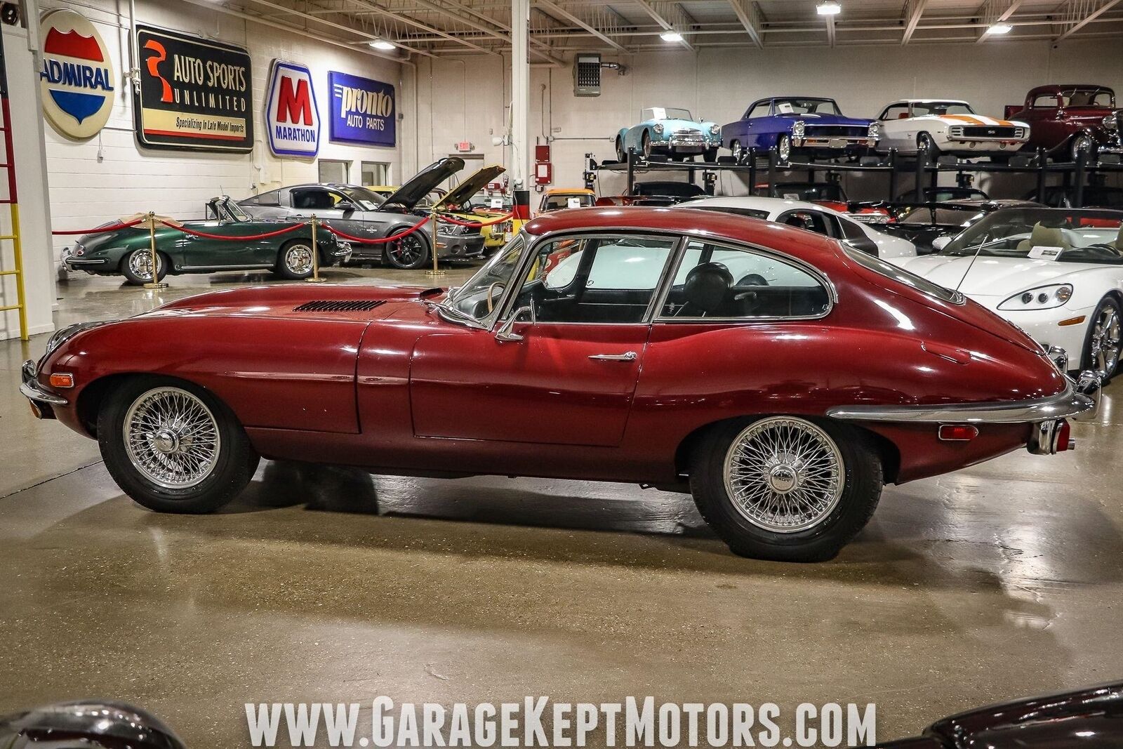 Jaguar-E-Type-SII-Coupe-Coupe-1971-Red-Black-97047-10