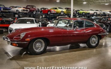 Jaguar-E-Type-SII-Coupe-Coupe-1971-Red-Black-97047-8