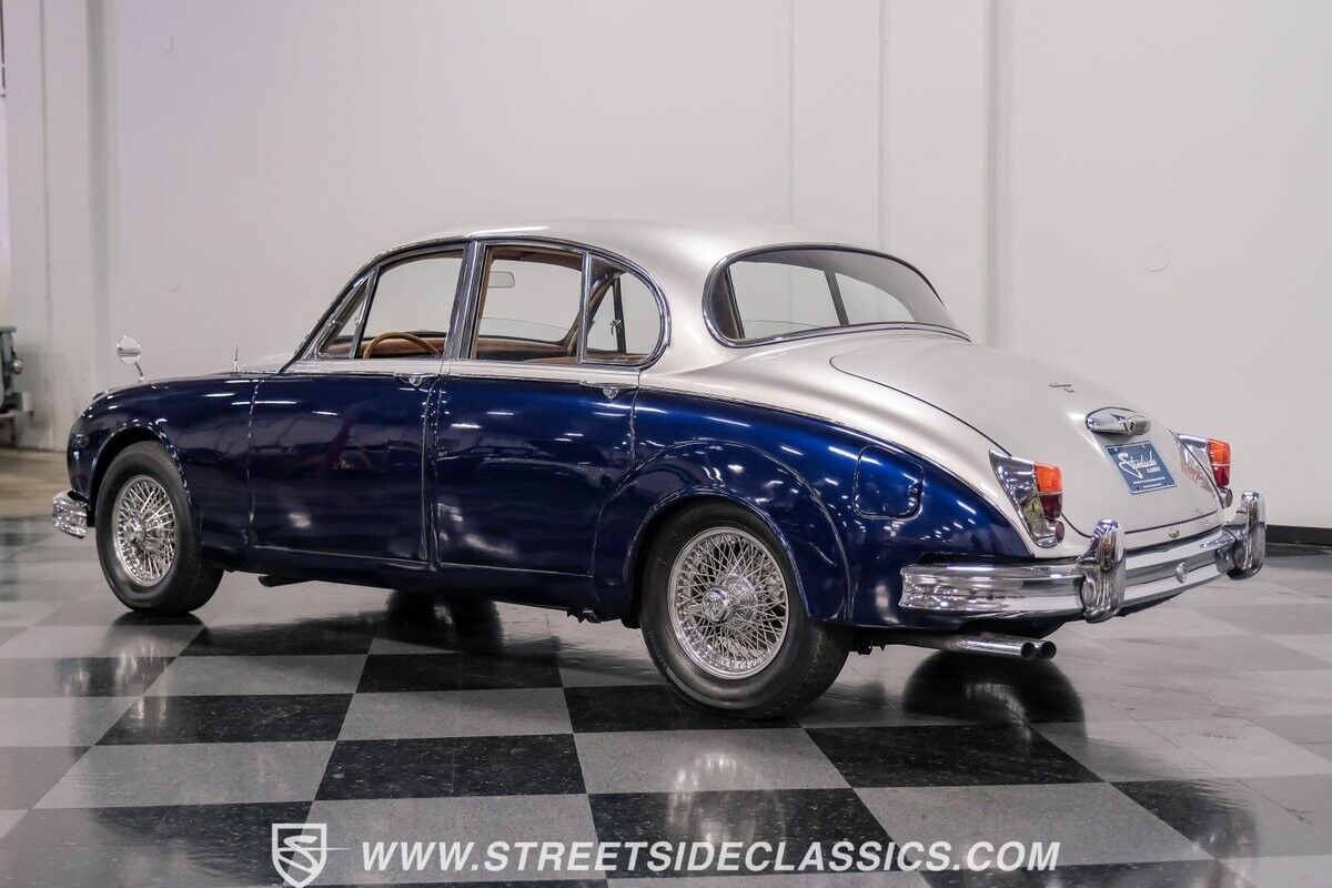 Jaguar-Mark-II-1962-Blue-Biscuit-108497-8