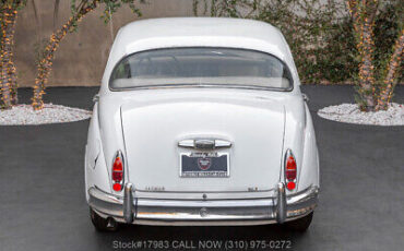 Jaguar-Mark-II-1963-White-Other-Color-0-5