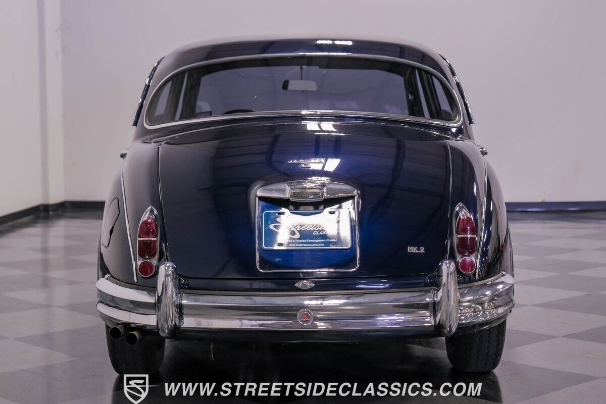 Jaguar-Mark-II-Berline-1962-Blue-Saddle-11442-10