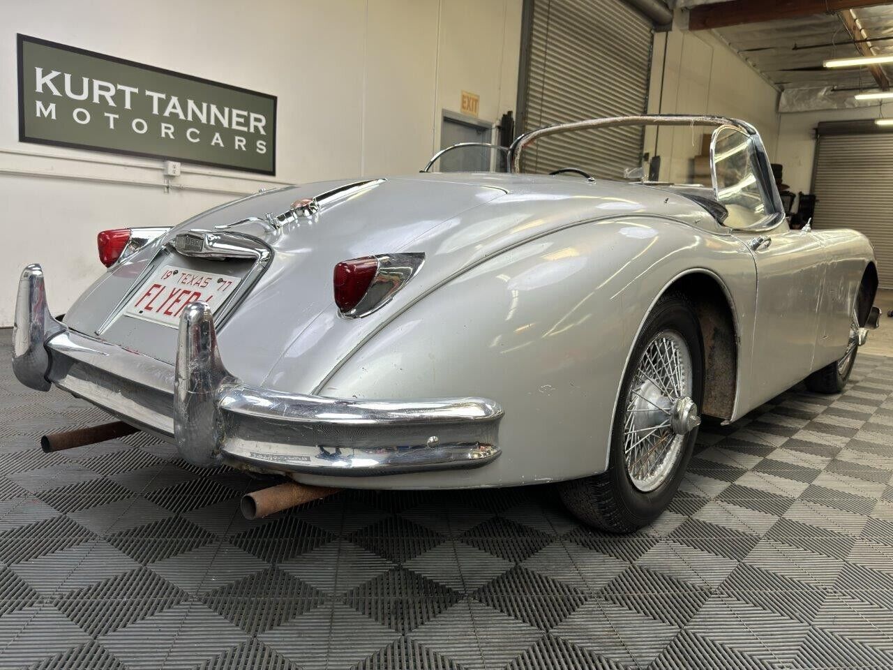 Jaguar-Other-Cabriolet-1959-Silver-Gray-70135-1