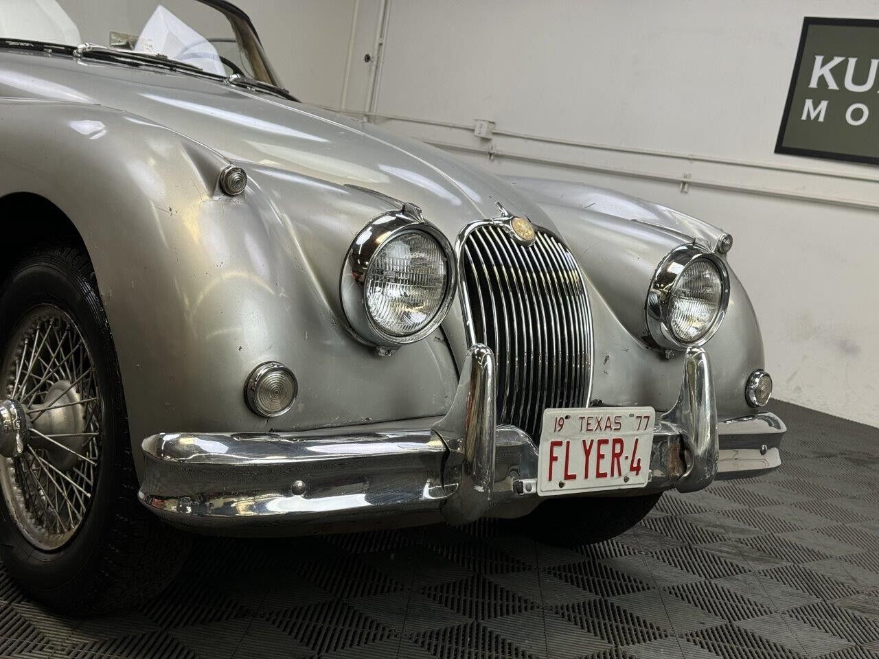 Jaguar-Other-Cabriolet-1959-Silver-Gray-70135-8