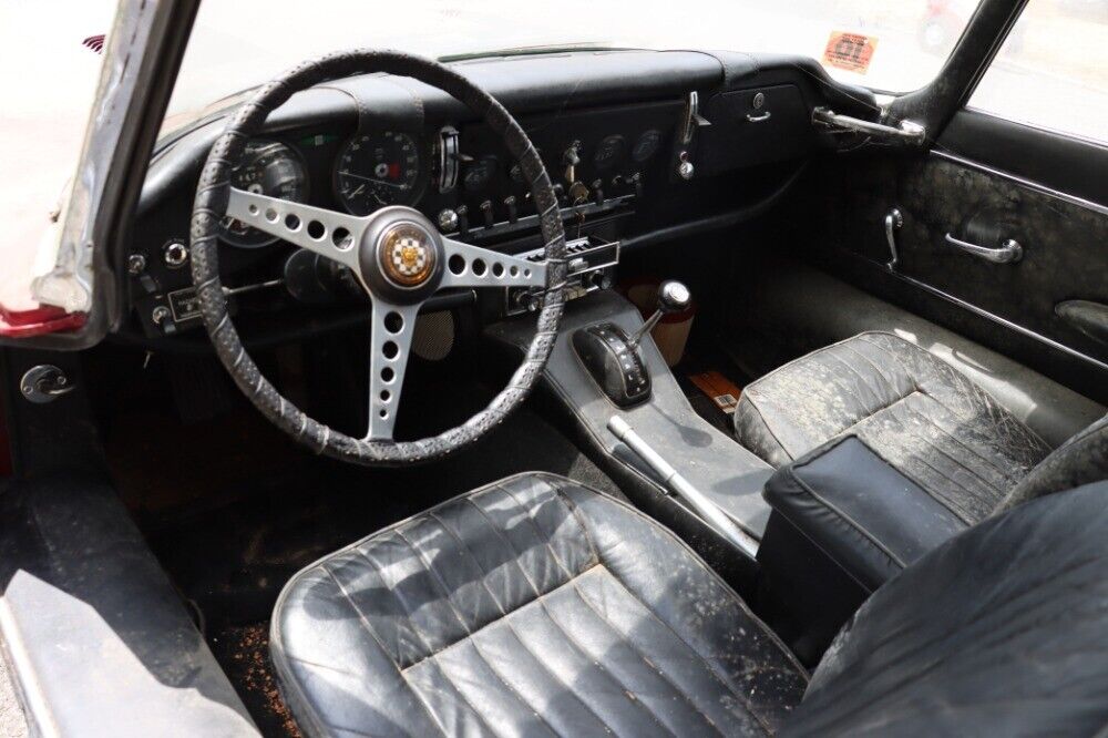 Jaguar-Series-I-1966-Burgundy-Black-0-6