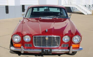 Jaguar-XJ-1970-Maroon-Black-133539-8