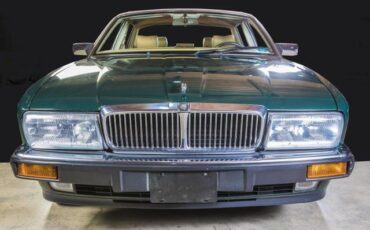 Jaguar-XJ-Berline-1993-Green-Brown-64688-1