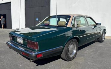 Jaguar-XJ-Berline-1993-Green-Brown-64688-6