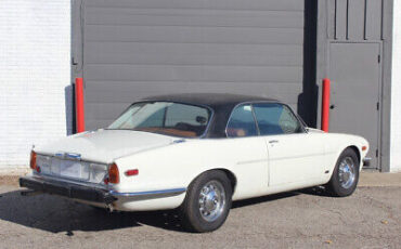 Jaguar-XJ-Coupe-1976-White-Red-121795-2