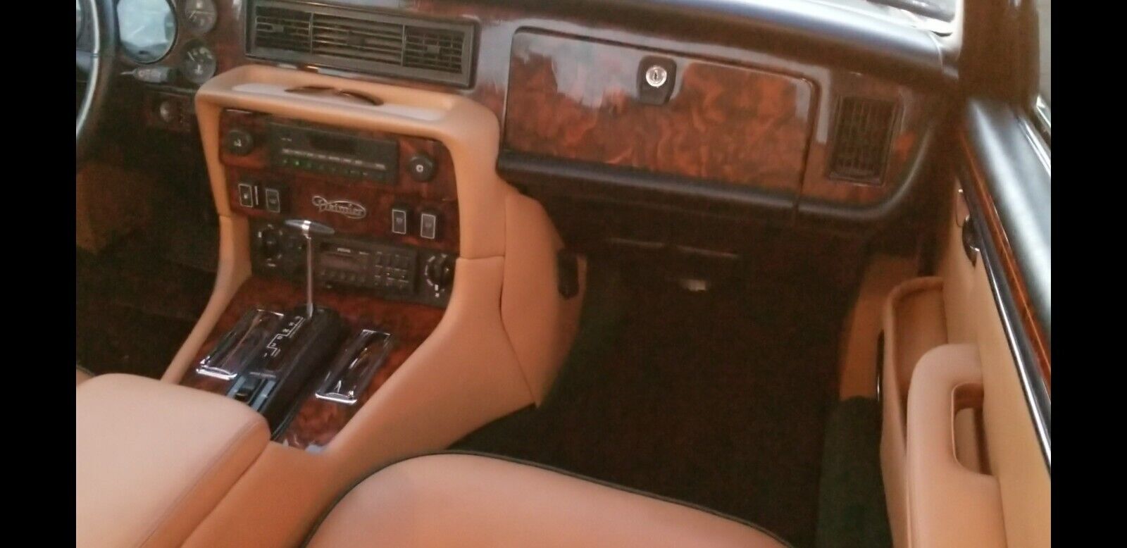 Jaguar-XJ6-Berline-1986-Green-Tan-246041-23