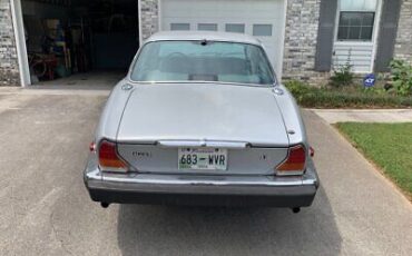 Jaguar-XJ6-Berline-1987-Gray-Gray-228527-2