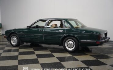 Jaguar-XJ6-Berline-1988-Green-Tan-42314-10