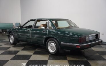 Jaguar-XJ6-Berline-1988-Green-Tan-42314-11