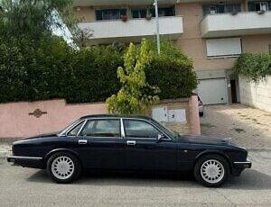 Jaguar-XJ6-Berline-1992-Blue-Tan-215401-2