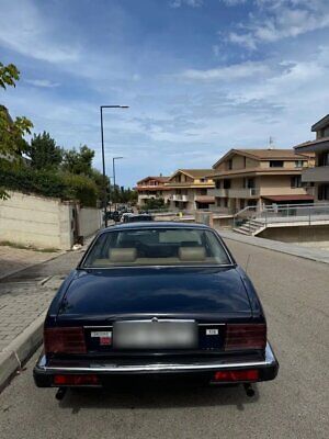 Jaguar-XJ6-Berline-1992-Blue-Tan-215401-4