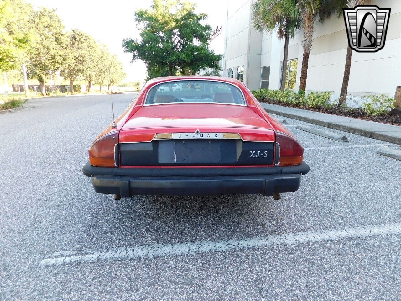 Jaguar-XJS-1977-Red-Tan-140121-4