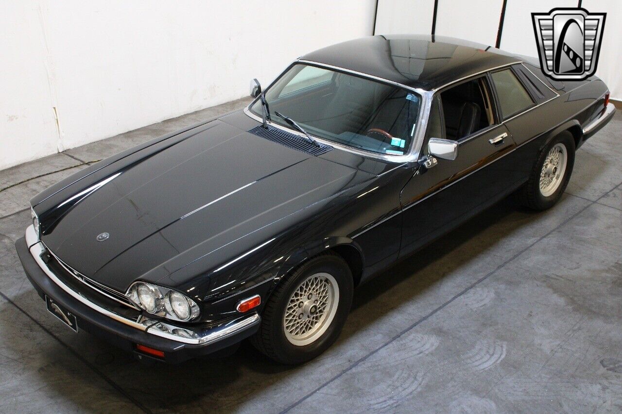 Jaguar-XJS-1989-Black-Black-141560-8