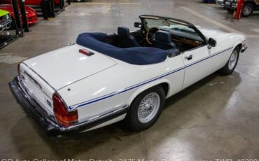 Jaguar-XJS-1989-White-Blue-183700-6