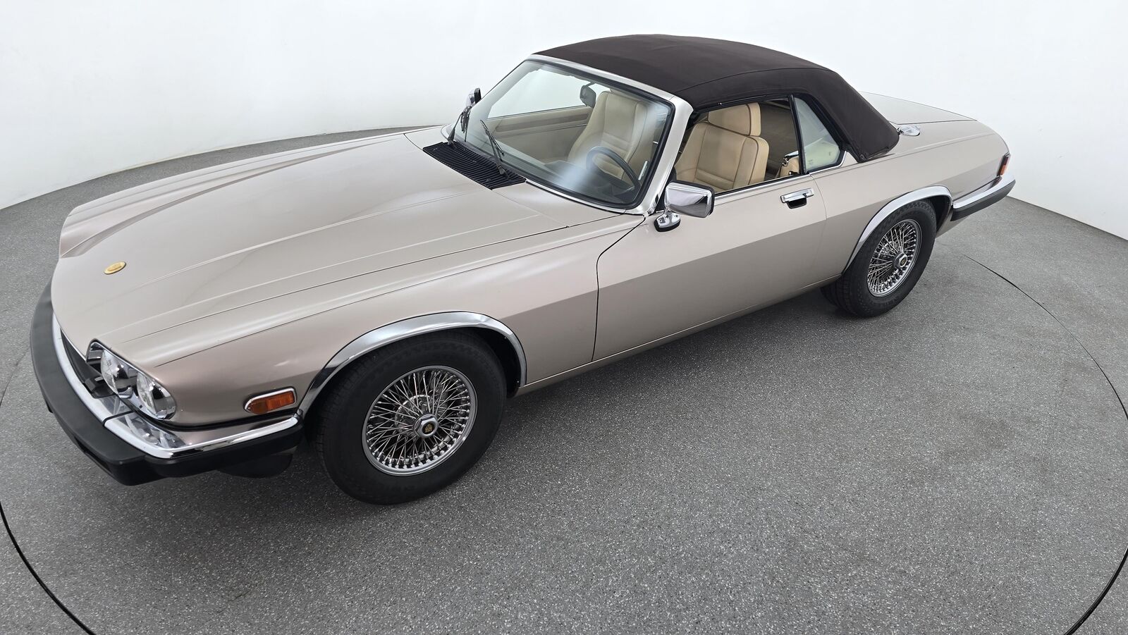 Jaguar-XJS-1991-Gold-Tan-71458-15