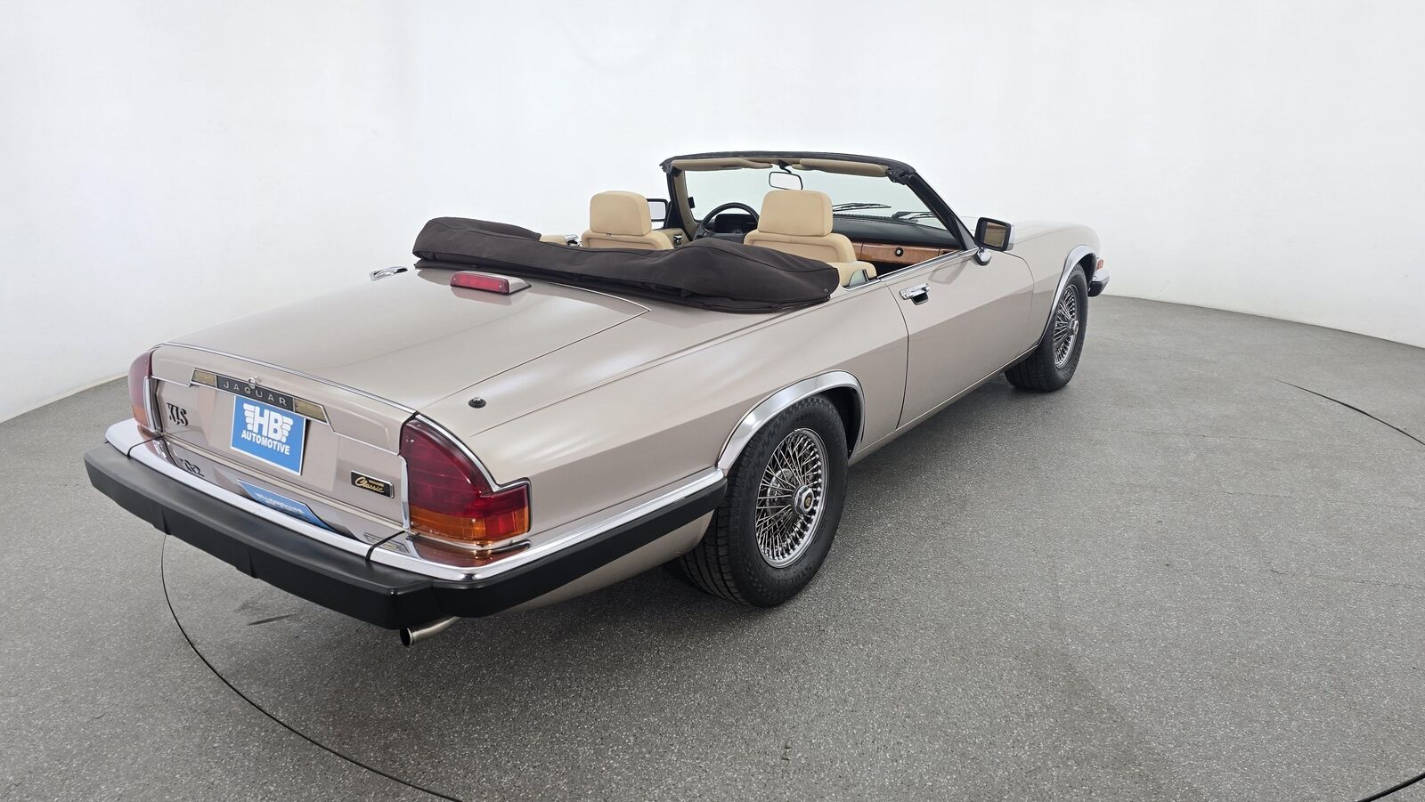 Jaguar-XJS-1991-Gold-Tan-71458-9