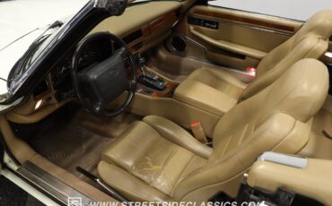 Jaguar-XJS-1995-White-Coffee-198265-4