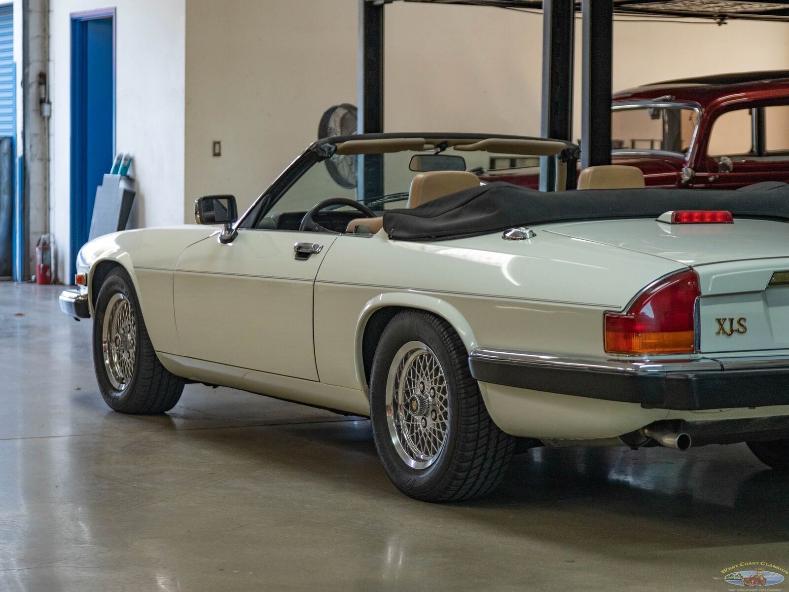 Jaguar-XJS-Cabriolet-1990-White-Tan-86190-21