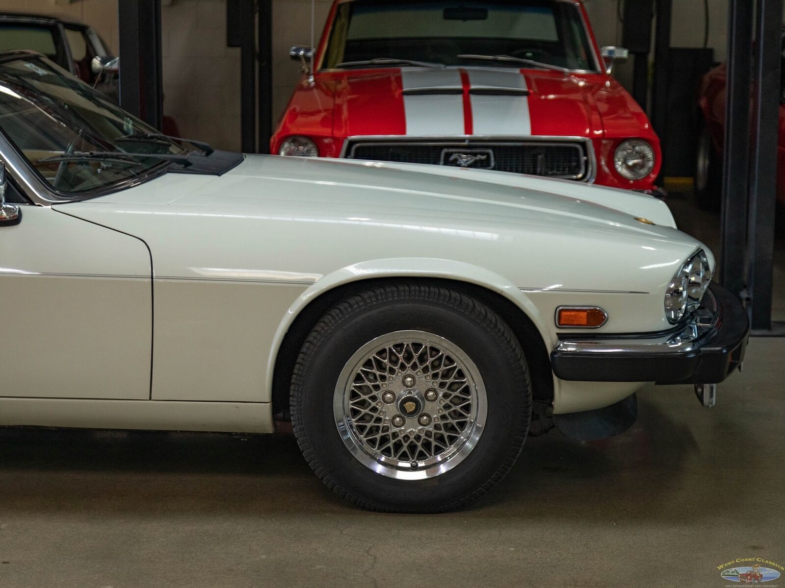 Jaguar-XJS-Cabriolet-1990-White-Tan-86190-3