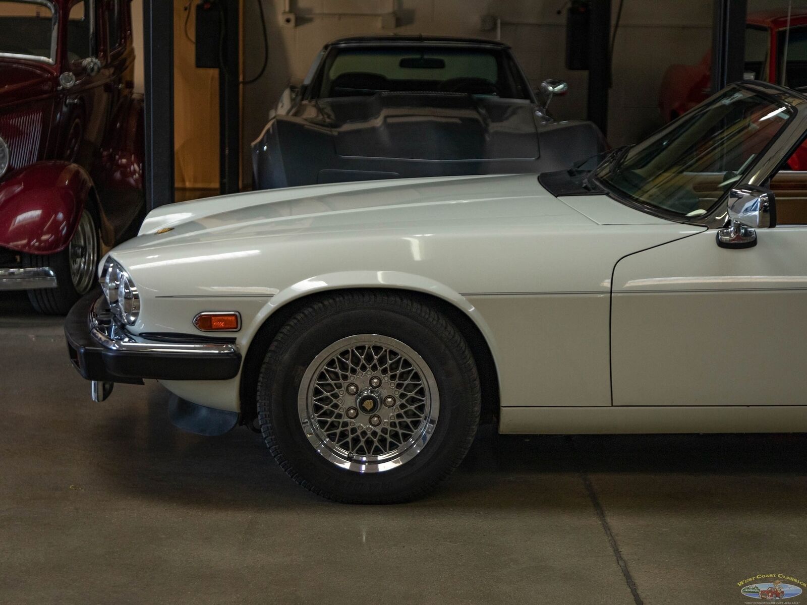 Jaguar-XJS-Cabriolet-1990-White-Tan-86190-4