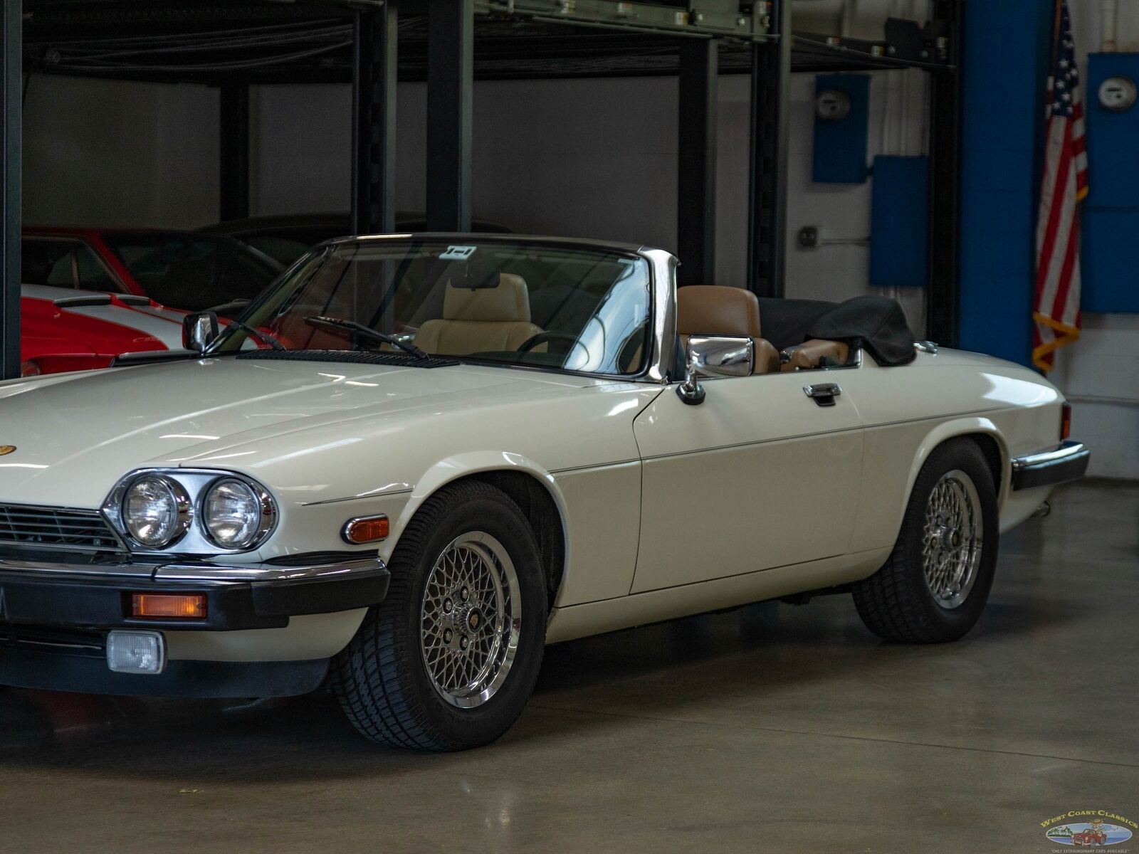 Jaguar-XJS-Cabriolet-1990-White-Tan-86190-8