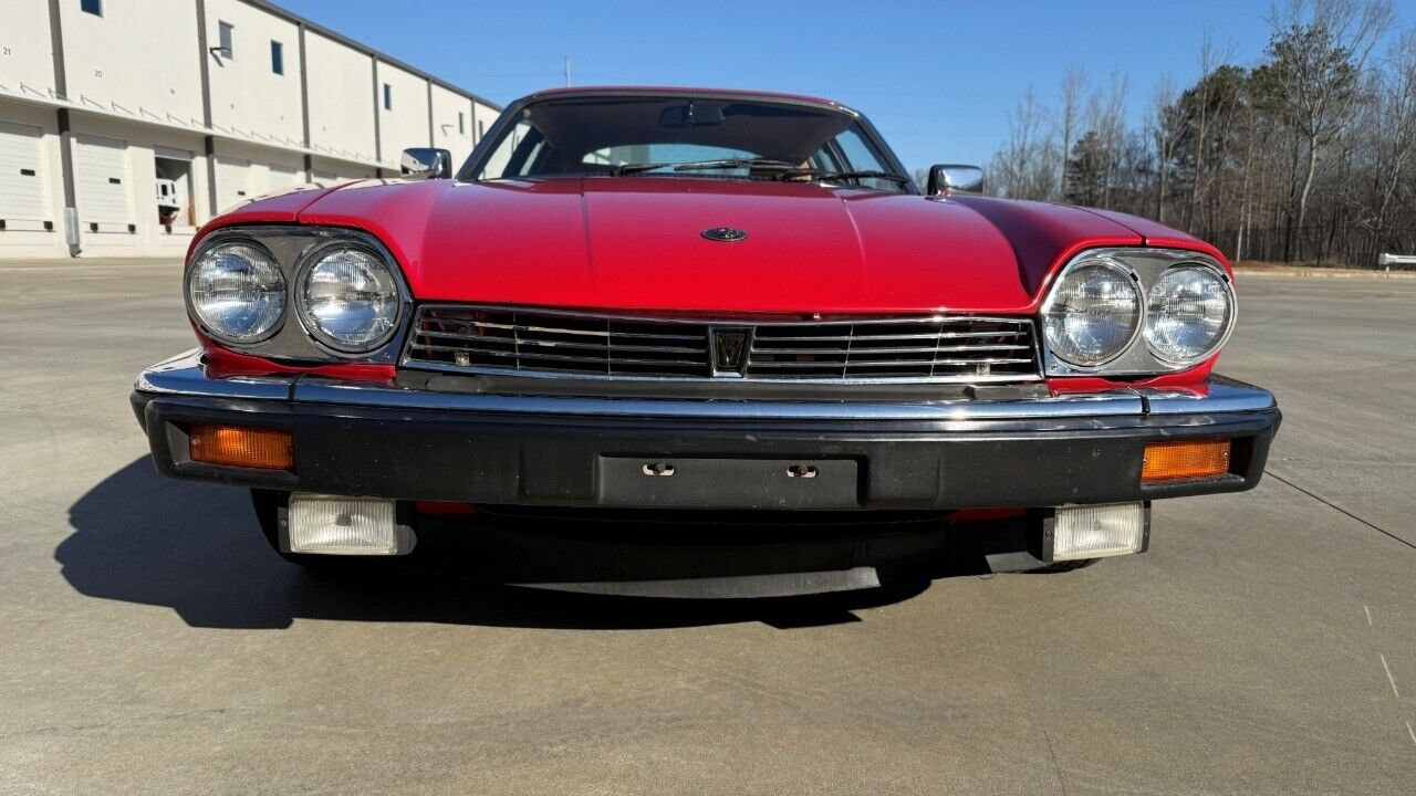 Jaguar-XJS-Coupe-1983-Red-Tan-93059-7