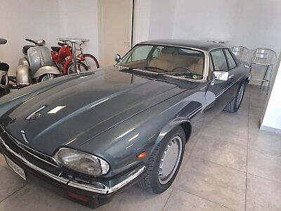 Jaguar-XJS-Coupe-1985-Gray-Tan-104607-2