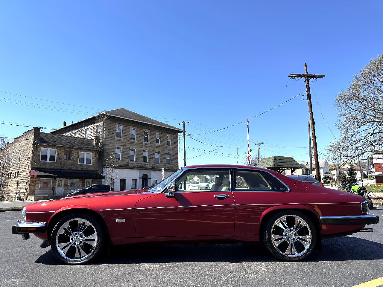 Jaguar-XJS-Coupe-1992-Burgundy-Tan-77220-6