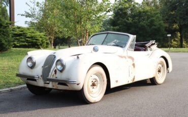 Jaguar-XK-1954-White-Red-0-1