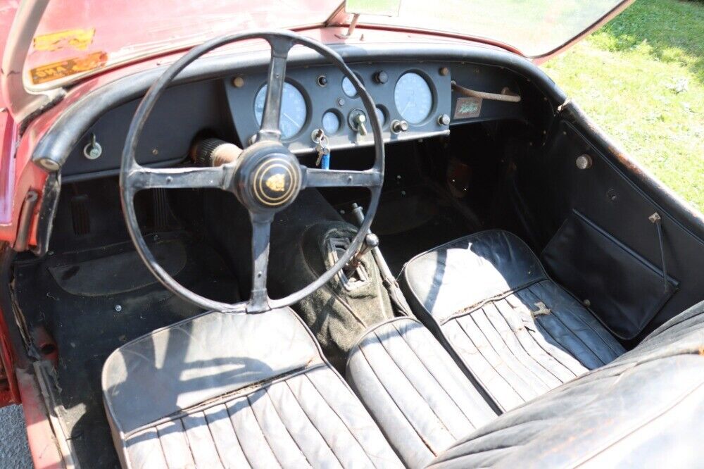 Jaguar-XK-1957-Red-Black-0-6