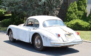 Jaguar-XK-1958-White-Red-0-5