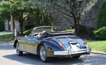 Jaguar-XK-1959-Black-Brown-0-5