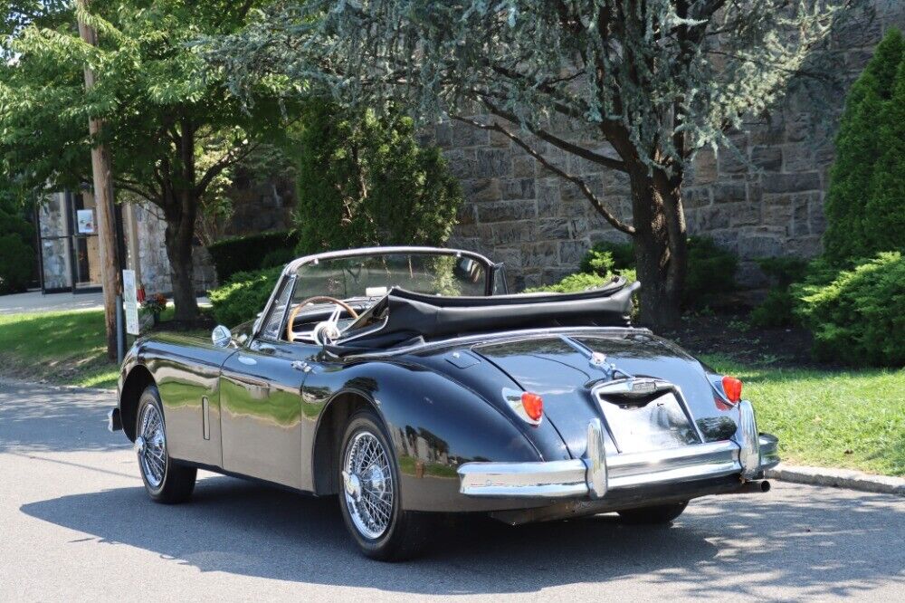 Jaguar-XK-1959-Black-Brown-0-5