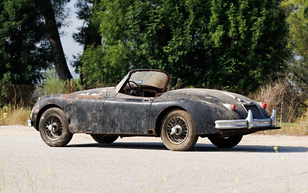 Jaguar-XK-1959-Black-Burgundy-0-5