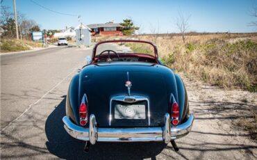 Jaguar-XK-1961-Black-Red-54718-16