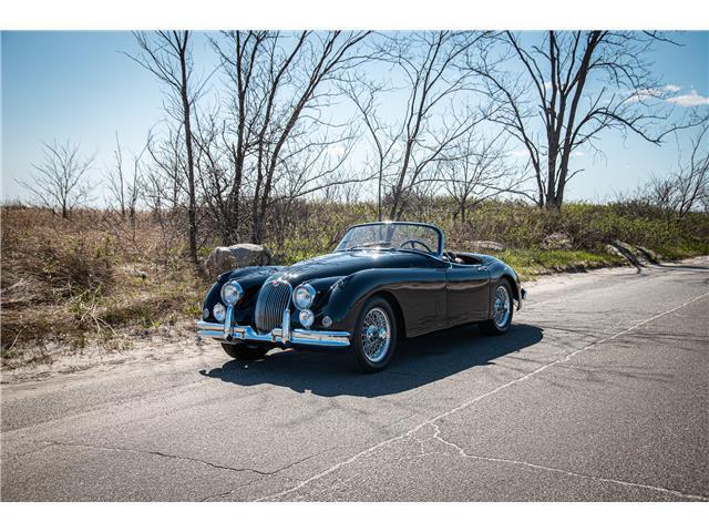 Jaguar-XK-1961-Black-Red-54718-2