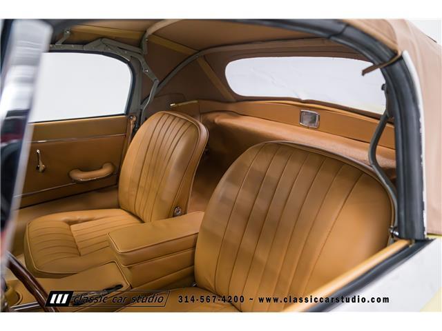 Jaguar-XK-Cabriolet-1966-Yellow-Tan-33017-14