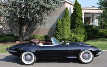 Jaguar-XK-Cabriolet-1967-Black-Tan-0-2