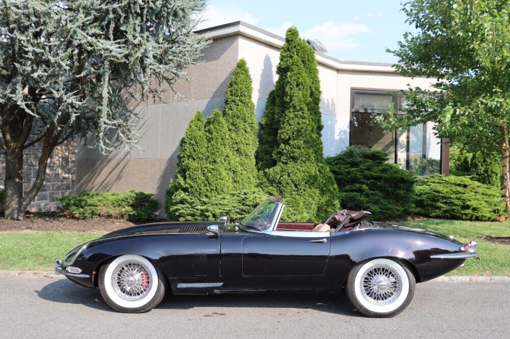 Jaguar-XK-Cabriolet-1967-Black-Tan-0-3