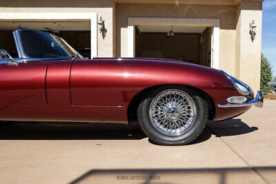 Jaguar-XK-Cabriolet-1967-Burgundy-Black-111553-10