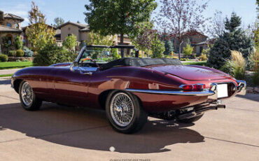 Jaguar-XK-Cabriolet-1967-Burgundy-Black-111553-5