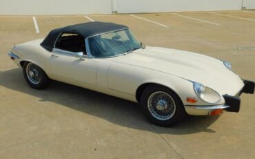 Jaguar-XK-Cabriolet-1974-White-Black-28321-10