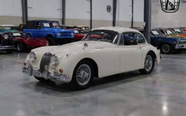 Jaguar-XK-Coupe-1957-White-Tan-114049-2